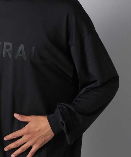 【美品】NUMERALS × UMBRO ロングTシャツ 黒 長袖カットソー 美品】NUMERALS × UMBRO ロングTシャツ 黒 長袖カットソー