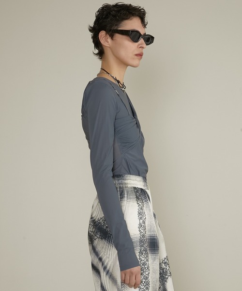 新品未使用❤️2024年カメリアプリント　カットソー PRANK PROJECT（プランクプロジェクト） アシンメトリーツイストボディ