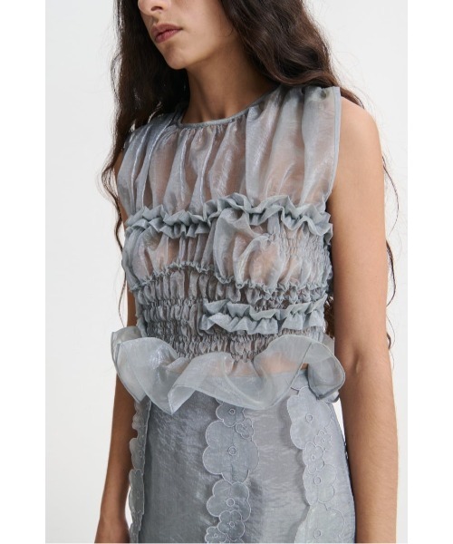 ブラウス シャツ SMOCK SLEEVELESS TOP W/ RUFFLE DETAILS レディース ブラウス シャツ SMOCK SLEEVELESS TOP W/ RUFFLE DETAILS