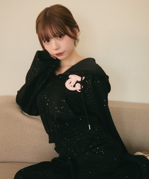 TITTY＆CO.（ティティーアンドコー） パーカー ファーロゴラメ