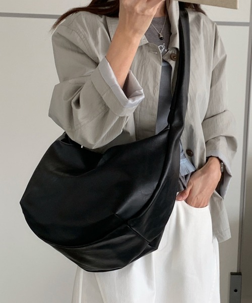 ショルダーバッグ バッグ フェイクレザービッグショルダーバッグ/通勤
