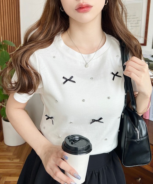 moment+ tシャツ バックハートカットリボンビジュー半袖Tシャツ