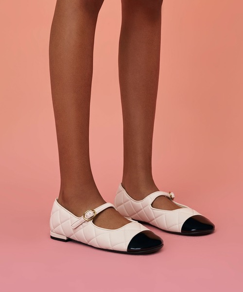 CHARLES & KEITH♡トゥキャップ キルトメリージェーン CHARLES ＆ KEITH パンプス トゥキャップ キルトメリージェーン