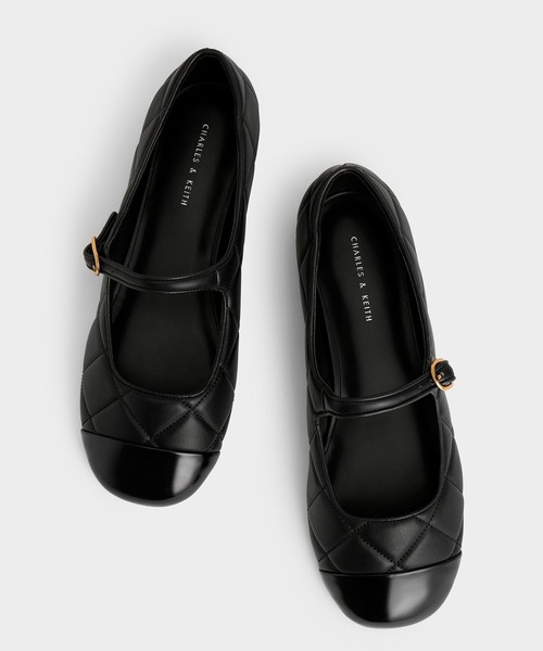 CHARLES ＆ KEITH パンプス トゥキャップ キルトメリージェーン