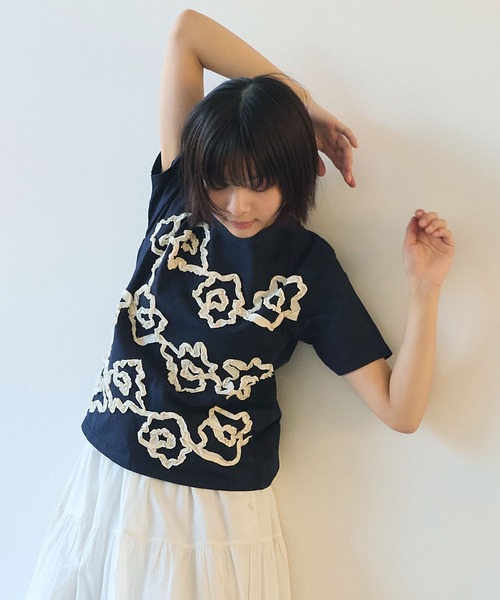 tシャツ くるくるはなテープ刺繍Tシャツ レディース