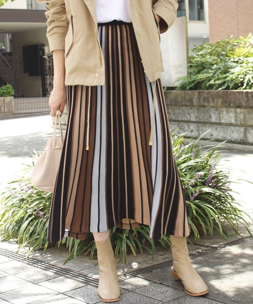 「INCEDE」 フレアスカート M ブラック レディース_画像2