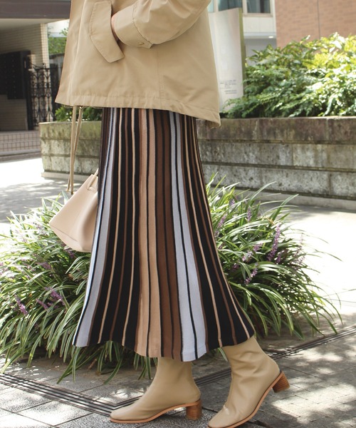 「INCEDE」 フレアスカート M ブラック レディース_画像3