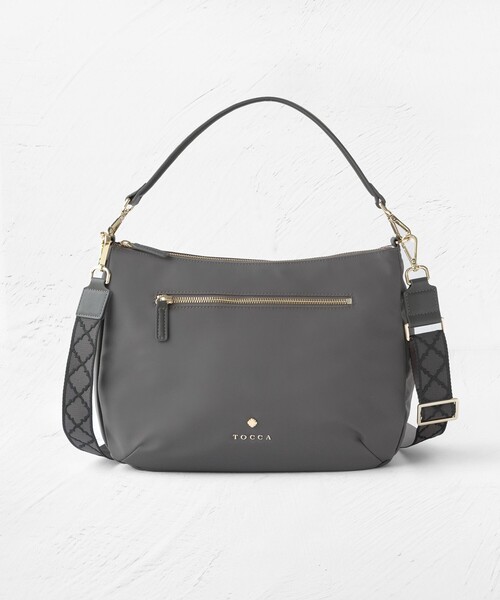TOCCAブラックショルダーバッグ TOCCA（トッカ） ショルダーバッグ バッグ CUSHION SILHOUETTE NYLON