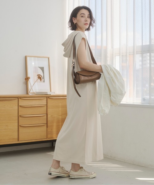 ANGIE ワンピース フード付き ポンチ ノースリーブ ロング ワンピース