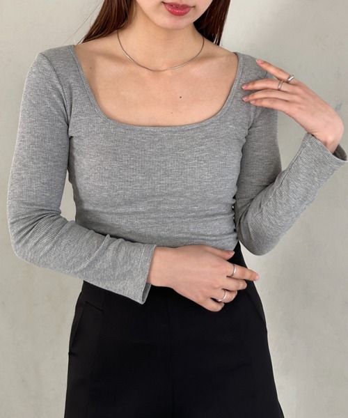 tシャツ カップ付きオープンネックトップス レディース