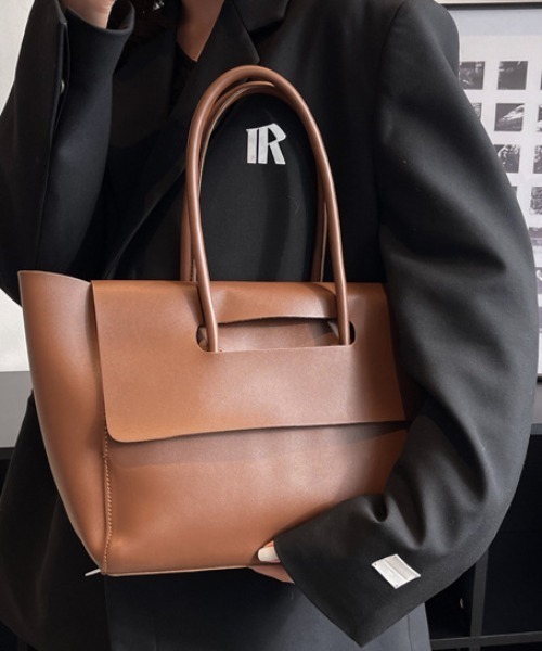 Per sist ence（パーシエンス） トートバッグ フェイクレザーフラップ