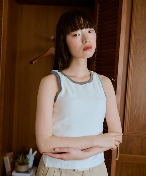 common gull products. タンクトップ ノースリーブ 背の喪失感とリボン