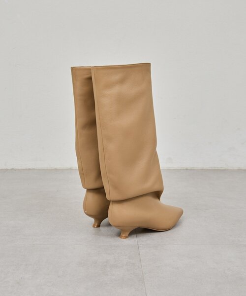 ぷ*こ様 期間限定値下げ　2.718 ガリャルダガランテ ベージュ レザーブーツ GALLARDAGALANTE（ガリャルダガランテ） ブーツ 「2.718」ドレープ