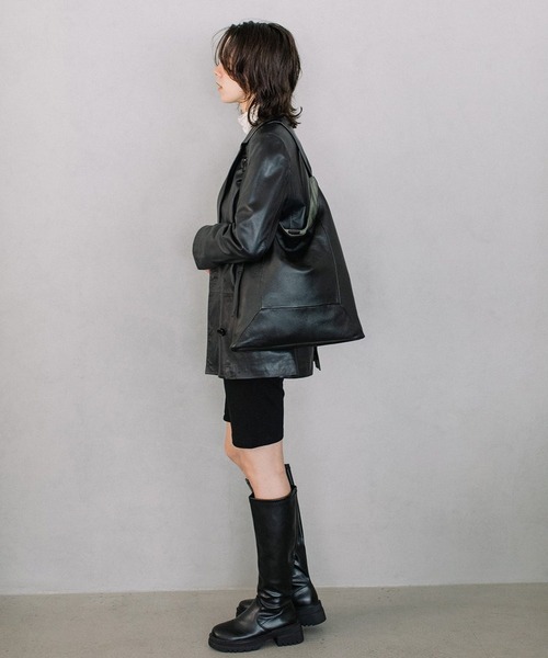 (BEAURE)LEATHER BIG SHOULDER BAG ブラック Beau're（ヴュレ） ショルダーバッグ バッグ 「BEAURE」カウレザー
