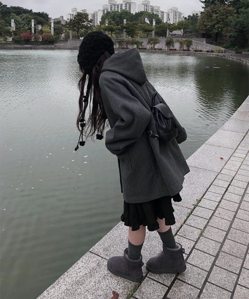 anyonmore エニワンモア キルティングフードハーフコート　値下げ交渉可 anyonemore コート アウター 「MADE」 ストラップ付きキルティング