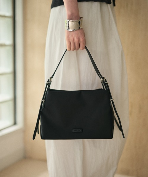 未使用　A.D.M.J　マルチマテリアル　ショルダーバッグ　2way　定価9万 ショルダーバッグ バッグ multi pocket 2way nylon bag/ マルチ
