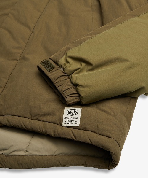 ダウンジャケット ダウン LATITUDE JACKET メンズの画像