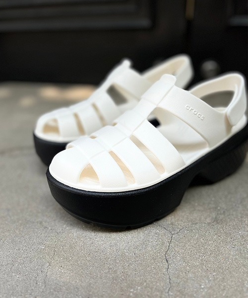 crocs サンダル STOMP FISHERMAN SANDAL レディース : ZOZOTOWN