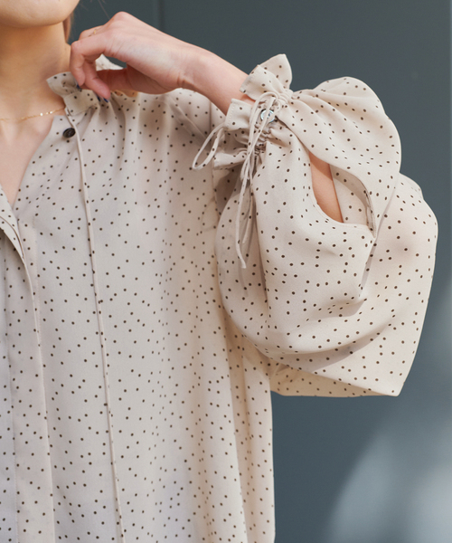 【お値下げ】Spick and Spanフリルリボンブラウス シャツ ベージュA Spick＆Span ブラウス シャツ シアードットフリルリボンブラウス