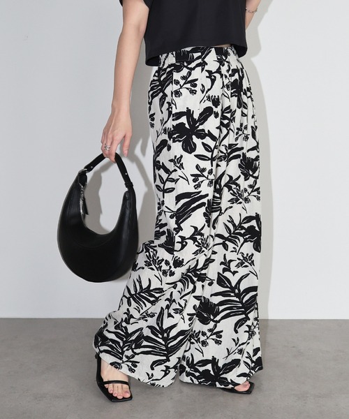 andme（アンドミー） パンツ リーフ柄イージーワイドパンツ レディース