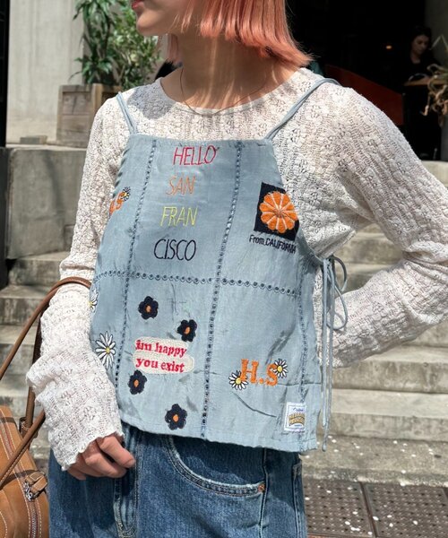 ブラウス シャツ 「HELLO.SANFRANCISCO」indiaオリジナル刺繍サテンキャミ レディース