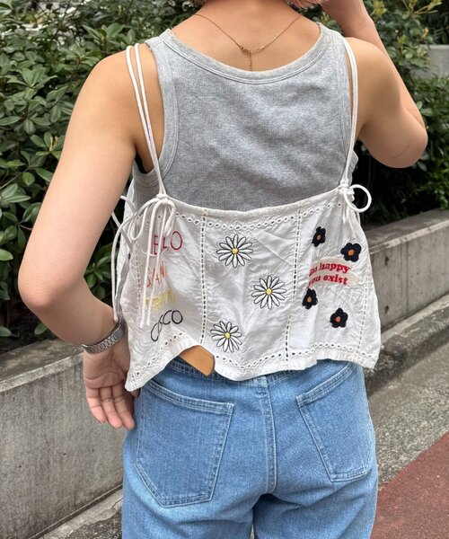 ブラウス シャツ 「HELLO.SANFRANCISCO」indiaオリジナル刺繍サテンキャミ レディース HELLO.SANFRANCISCO ブラウス シャツ 「HELLO.SANFRANCISCO