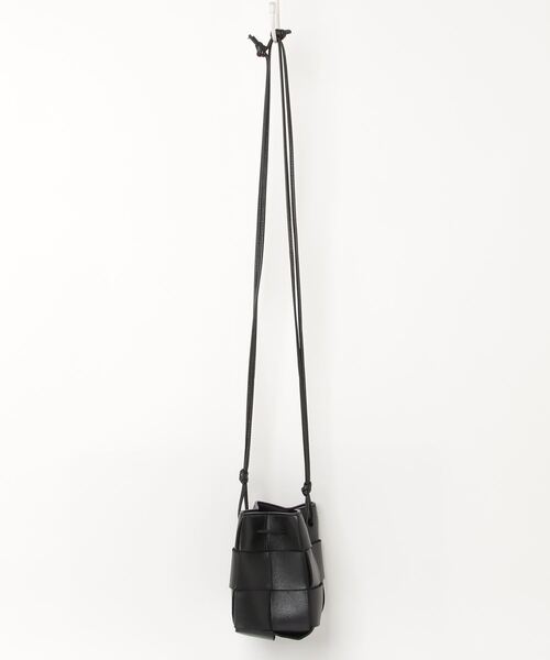 BOTTEGA VENETA（ボッテガ・ヴェネタ） ショルダーバッグ - ブラック