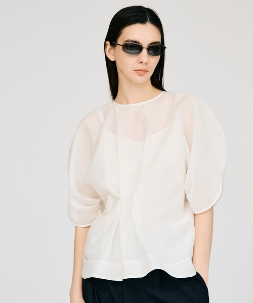 ブラウス シャツ 「2026Summer Pre-Order」オーガンジーパフトップ / Organza Puff-Sleeve Top レディースの画像