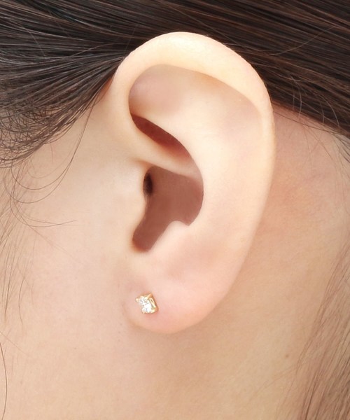 COCOSHNIK（ココシュニック） ピアス K18ダイヤモンド爪留め ピアス