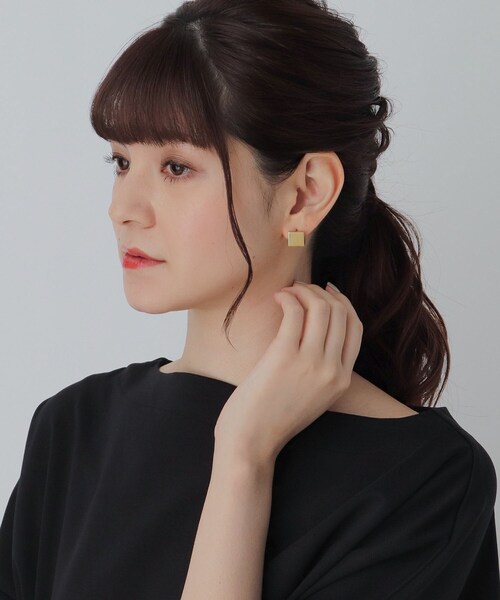 COCOSHNIK ピアス シルバー キューブ フックピアス GP