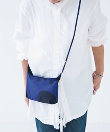 392 plus m ショルダーバッグ バッグ Pochette - maru 731798