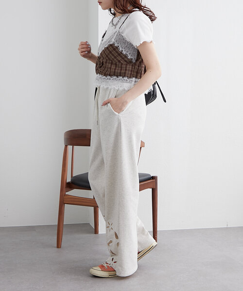 w closet パンツ 「2サイズ展開」フラワーアイレットスウェット