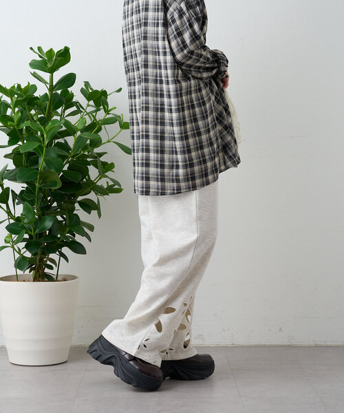 Disney - 花川ページ M L 2点 w closet パンツ 「2サイズ展開」フラワーアイレットスウェット