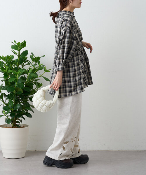 w closet パンツ 「2サイズ展開」フラワーアイレットスウェット