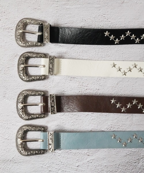 ホワイト レザー スタッズ付き ベルト シルバー バックル ホワイト レザー スタッズ付き ベルト シルバー バックル