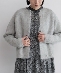 【美品】apart by lowrys アルパカシャギーカーディガン ホワイト A part by（アパートバイ）の「アルパカシャギーカーディガン