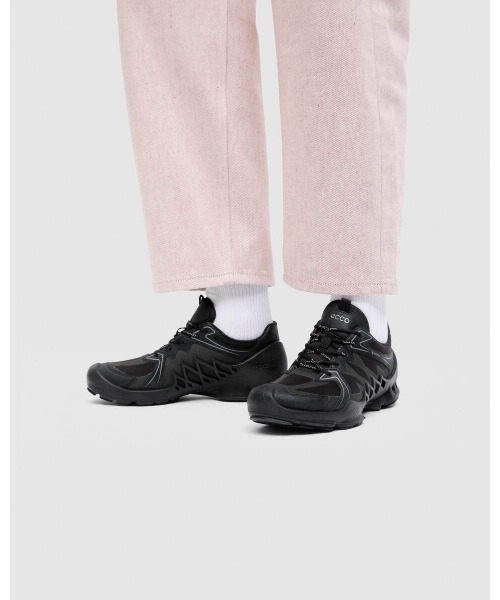 ecco（エコー） 防水 スニーカー ECCO BIOM AEX レディース 本革
