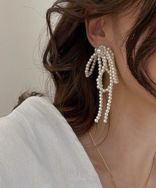 ピアス 「女性らしさをプラス♪」パールリボンピアス（両耳用 