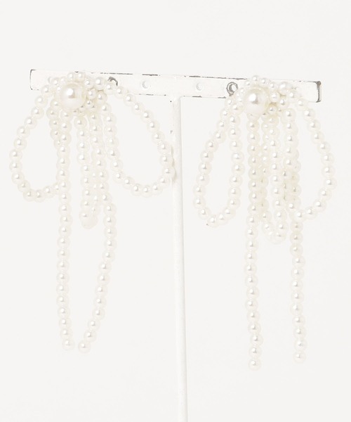 ピアス 「女性らしさをプラス♪」パールリボンピアス（両耳用