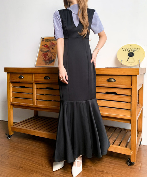 emi+ ワンピース 裾マーメード切り替えキーネックワンピース