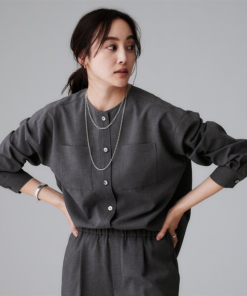 UNTITLED（アンタイトル） ブラウス シャツ 「秋も着られる