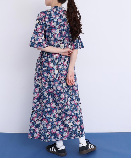 I am in fact ワンピース Arctic Flower スタンドカラー