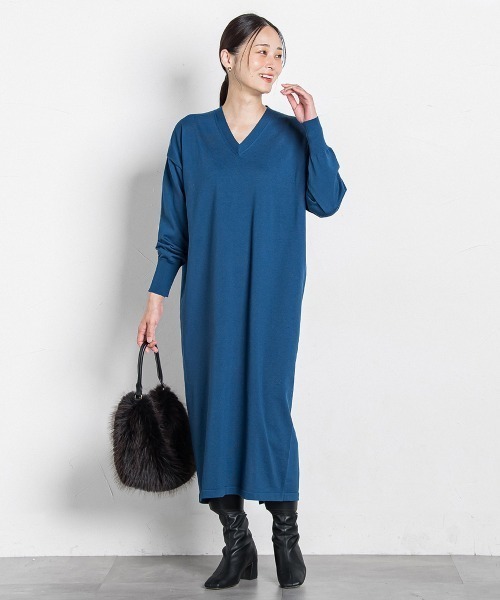 二日間SALEPESERICO ネイビー ロングニットワンピース Vネック LAUTREAMONT（ロートレアモン） ワンピース 「WEB限定」Vネックニット