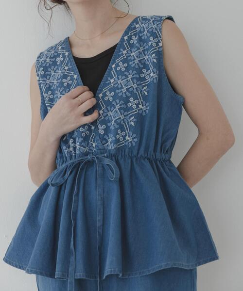 サロペット オーバーオール クロス刺繍ペプラムサロペット レディースの画像