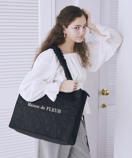 Maison de FLEUR（メゾンドフルール） トートバッグ 大きめ ギャザー