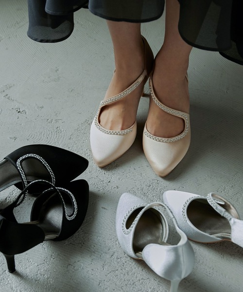 niana（ニアナ） パンプス オープンハートパーティーパンプス