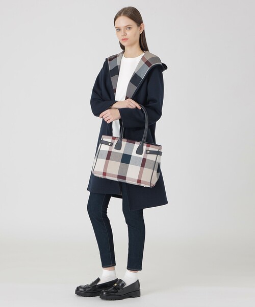 BLUE LABEL CRESTBRIDGE（ブルーレーベルクレストブリッジ） トート 