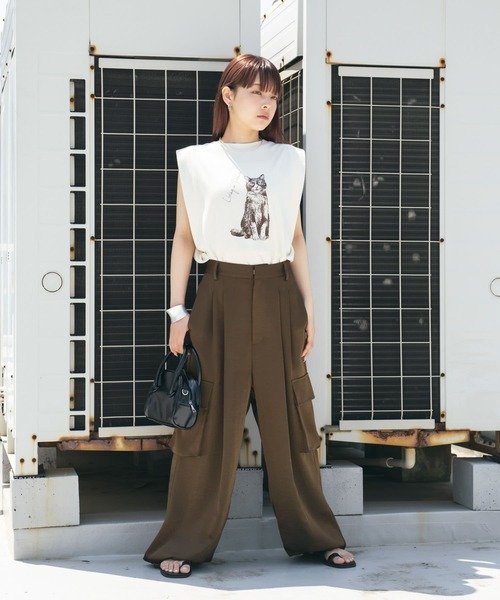 KBF（ケービーエフ） tシャツ ノースリーブプリントカットソー