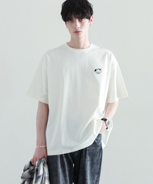 キャラクター刺繍ダークブルーTシャツ 79de693e48035fb57795c7b3442570