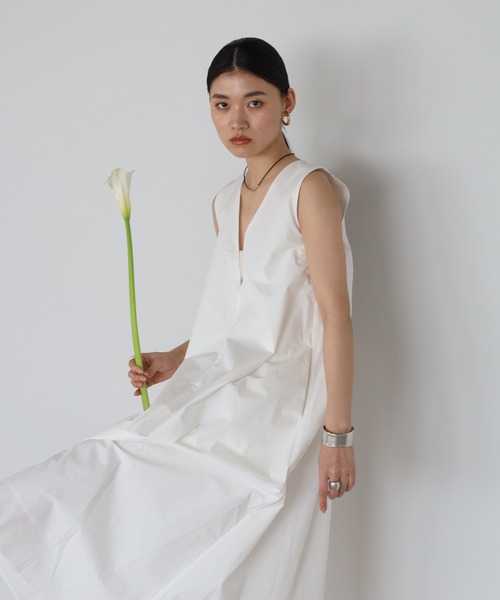 ENC ワンピース V neck volume flare one piece / Vネック